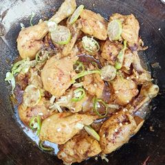 A picture of Green Chilli Chicken Karahi 🍲🍲.