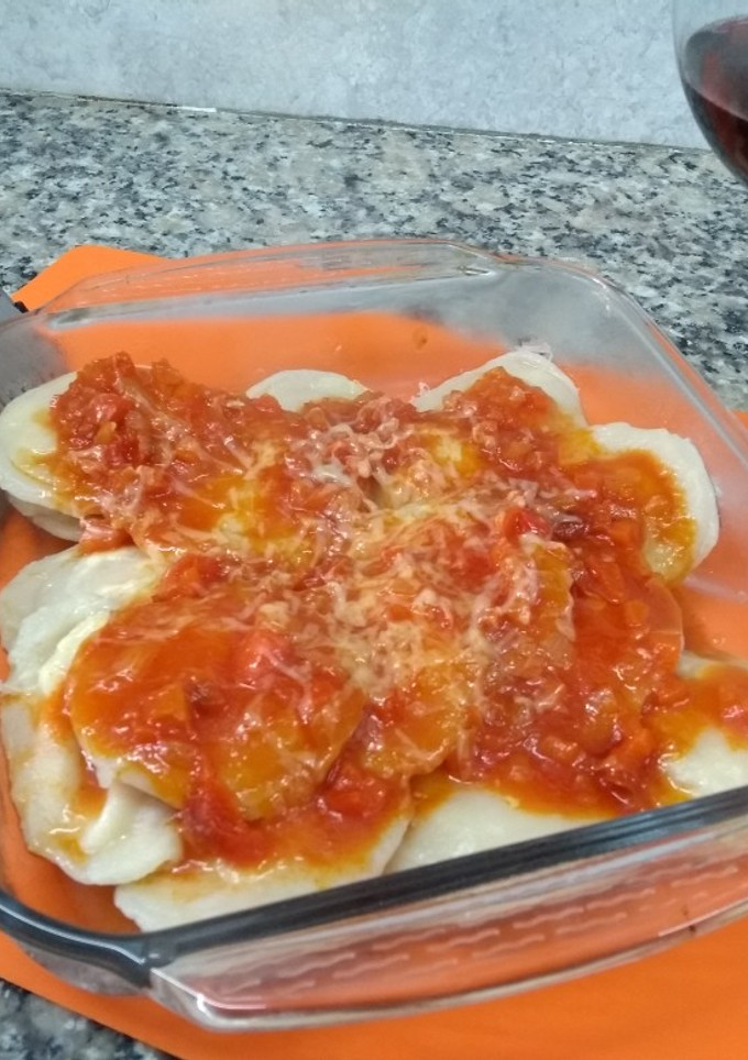 Una foto de Sorrentinos de jamón y queso