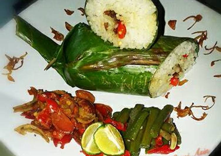 Nasi Bakar Cumi Asin