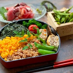 A picture of Japanese 3-color Bento (Sanshoku Bento).