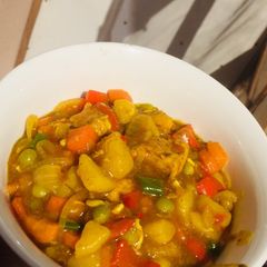 Chicken curry A picture of Chicken curry.