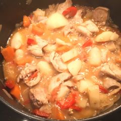 Chicken & Vegetables Casserole😙🍽🍜🐤🍋🌶🍅🥕🌞🍹 A picture of Chicken & Vegetables Casserole😙🍽🍜🐤🍋🌶🍅🥕🌞🍹.