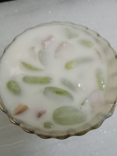 மில்க் க்ரீமி ப்ரூட்ஸ்(milk creamy fruits recipe in tamil) செய்முறை முக்கிய புகைப்படம்