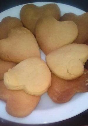 A picture of Crunchy Love cookies.