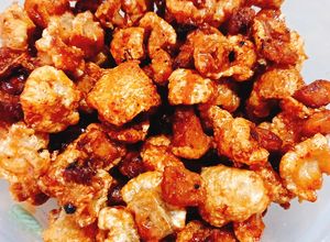 Hình của món Tốp mỡ da heo chiên giòn.