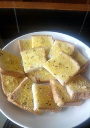 Foto resep Roti Panggang ala2 Garlic