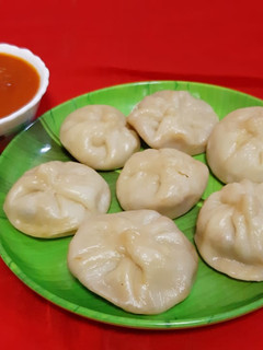 मोमोज (Momos recipe in Hindi) रेसिपी मुख्य फोटो
