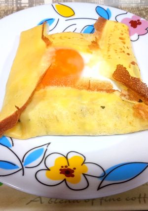Una foto de Creps rellenos de espinacas, queso y huevo