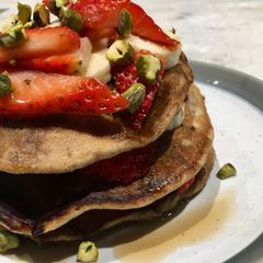 A picture of Vegan Banana and Oat Pancakes.