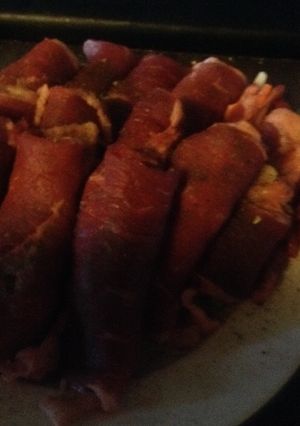 Una foto de Rolo los de bistec con verdura y queso.