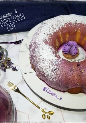 A picture of Cardamom & lavender sponge cake.