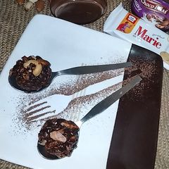 A picture of Nutty Crunchy Choco Balls.