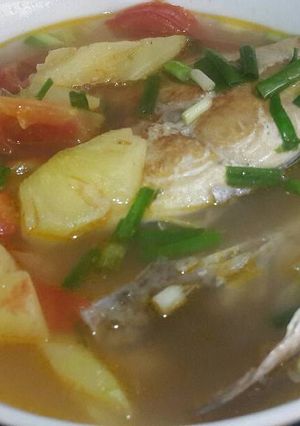 Hình của món Canh chua cá thu.