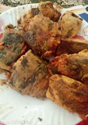 A picture of Arvi ke patoray.