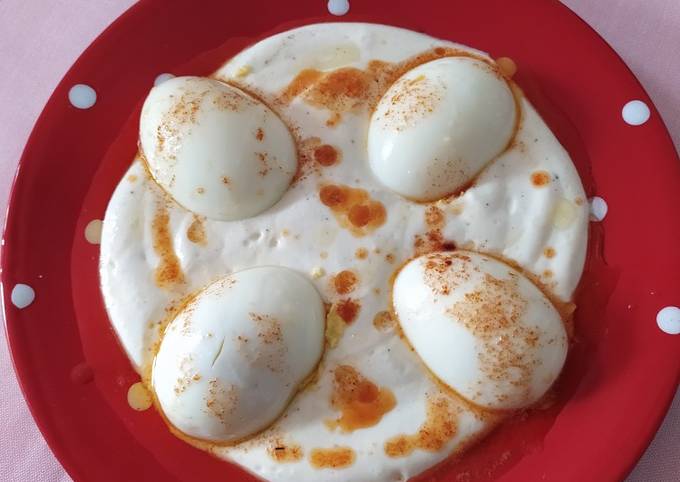Boiled eggs with a delicious cheese sauce 🤤