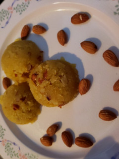 A picture of Moong dal halwa or split petite mung beans dessert.