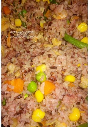 A picture of Fried Rice with Dried Shrimps and Frozen Veggies.