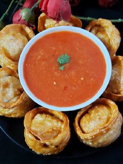 मोमोज चटनी (momos chutney recipe in Hindi) रेसिपी मुख्य फोटो