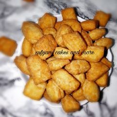 A picture of Chin chin / kulikuli.