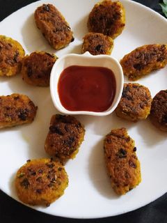 पोहा कटलेट (poha cutlets recipe in marathi) रेसिपी चे मुख्य फोटो 