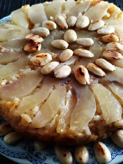 Una foto de Tarta de arroz y peras a la canela