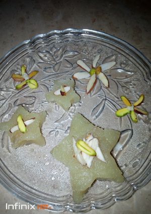 A picture of Makhandi Halwa.