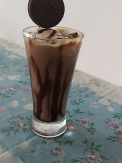 A picture of Oreo milkshake.