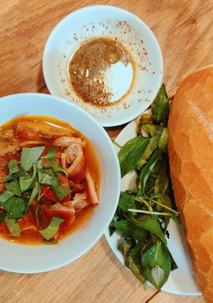 Hình của món Phá lấu bao tử và khấu linh.