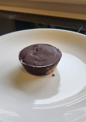 A picture of 2 ingredients chocolate peanut butter cup.