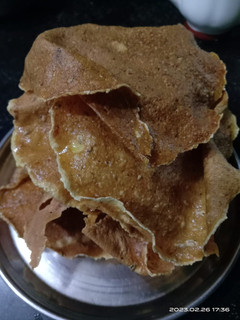 आलू के पापड़ (Aloo ke papad recipe in hindi) रेसिपी मुख्य फोटो