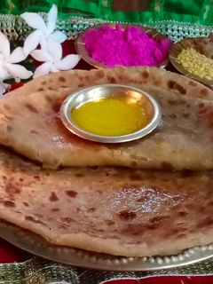 मूंग दाल की पूरन पोली (Moong dal ki puran poli recipe in Hindi) रेसिपी मुख्य फोटो