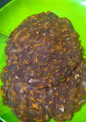 A picture of Ragi masala roti.
