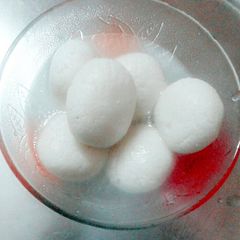 A picture of Rasgulla.