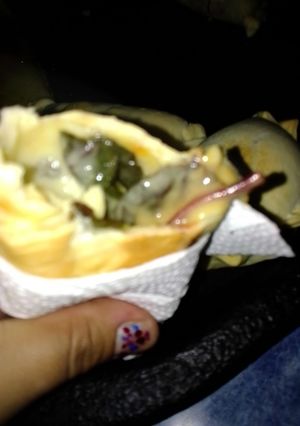 Una foto de Empanadas de hoja de remolacha con salsa blanca