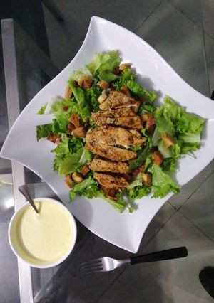Una foto de Ensalada César casera
