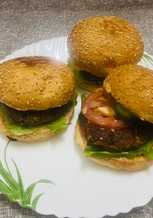 A picture of Vegan veg burger/ lentil burger.