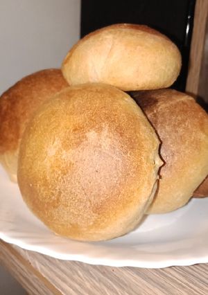 A picture of Brown Buns.