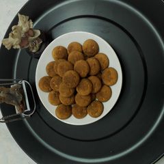 A picture of Mini chocolate nankhatai.