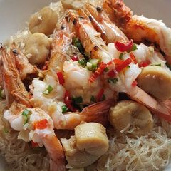 A picture of Pan Fried Shrimp Scallop With Oyster Sauce Glass Noodle.