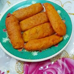A picture of Brinjal fritters.
