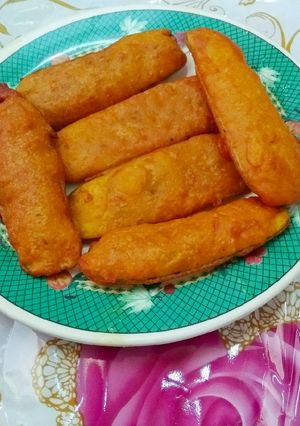 A picture of Brinjal fritters.