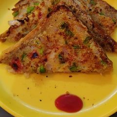 A picture of Bread pizza.