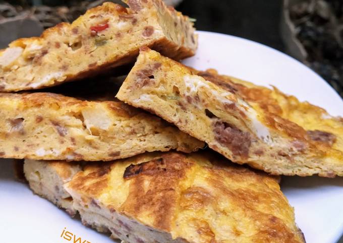 Bagaimana Menyiapkan Dadar telur corned beef Anti Gagal