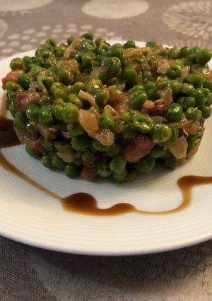 Una foto de Guisantes a la carbonara
