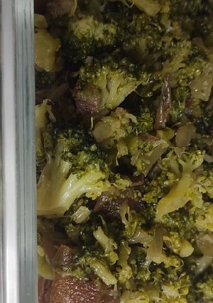 Una foto de Salteado de brócoli con soja
