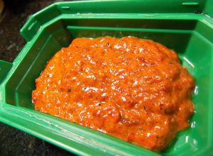 Una foto de Salsa crema de morrón asado (aderezo)