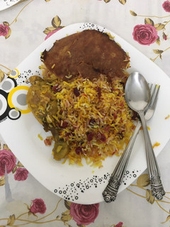 عکسی از دستور آلبالو پلو با مرغ