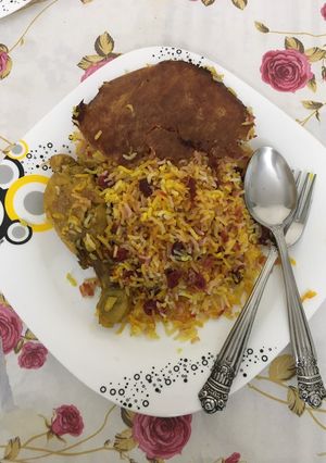 عکسی از دستور آلبالو پلو با مرغ