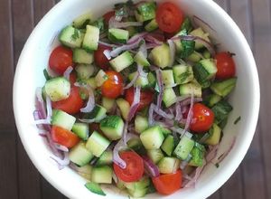 Foto de Salada de Abobrinha e Tomatinhos