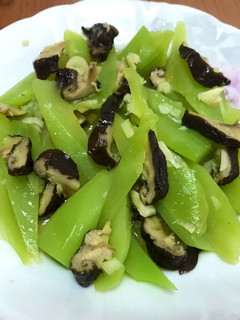 👩🏻‍🍳香菇炒菜心 的食譜成品照片